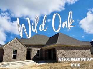 124 Southern Oak Way, Canton, MS 39046