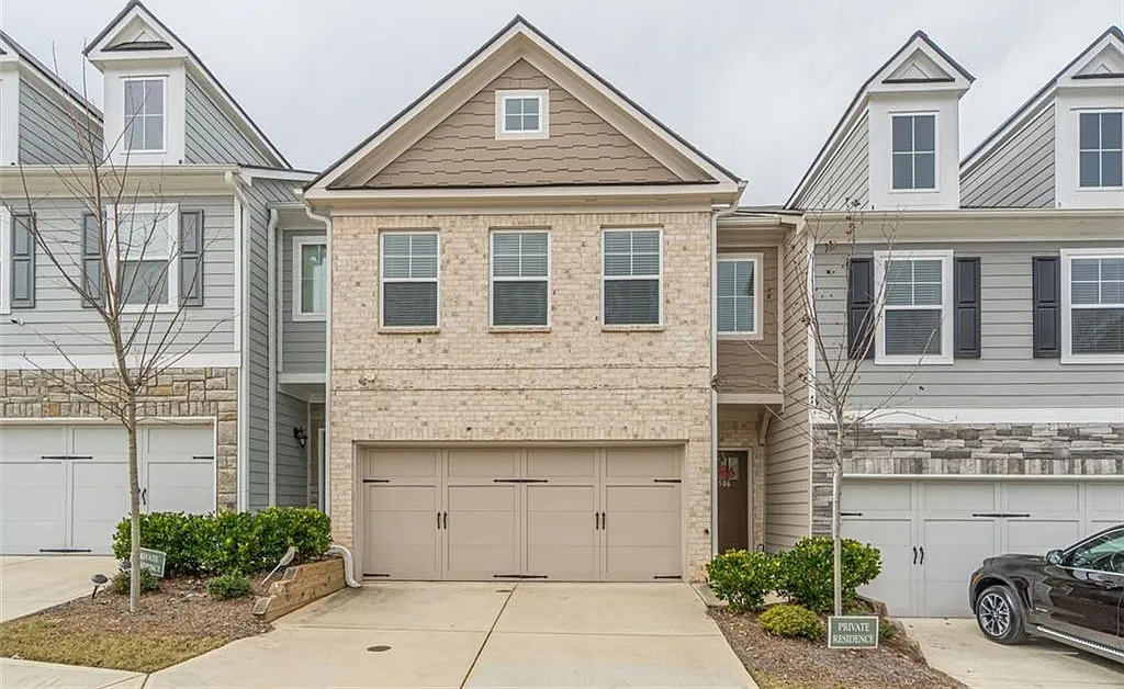 3 bed, 2.5 bath, 1879 sqft, $2,595 — Photo 1