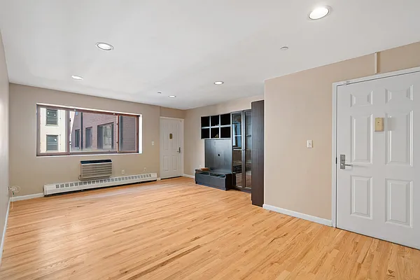 Rented by Nest Seekers International | media 21