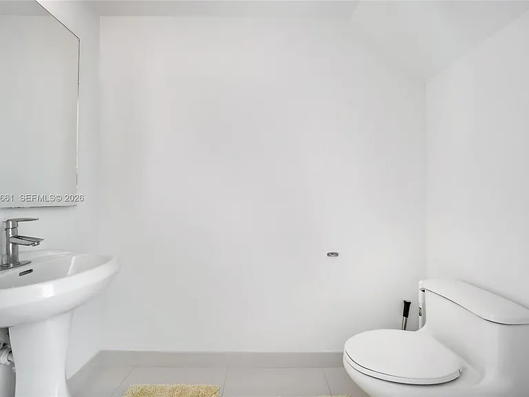 60 SW 13th St #4208 — Photo 5