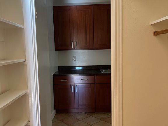 2nd image of 439 49th St #10