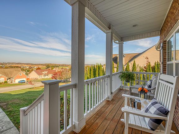 3rd image of 113 Bend Ct