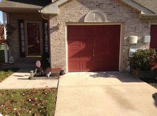 9 Woodcrest Ct, Newark, DE 19702