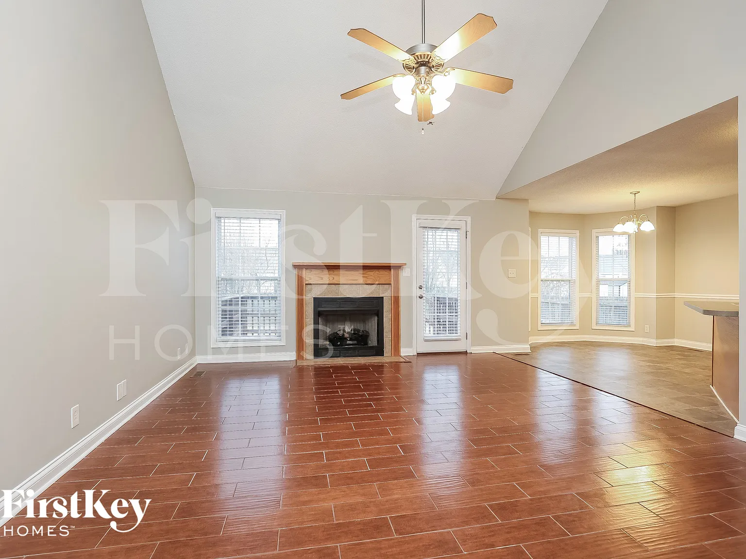 3 bed, 2.0 bath, 1300 sqft, $1,680 — Photo 2
