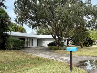 347 Burning Tree, Naples, FL, 34105