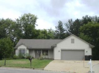 215 Anson Ct, Jefferson, WI 53549