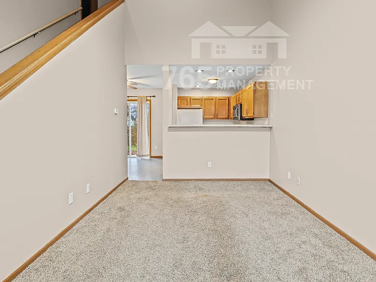 70 Bridgewater Ct #18 — Photo 3