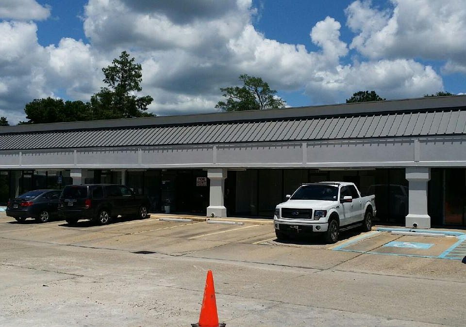 2nd image of 520 Gause Blvd