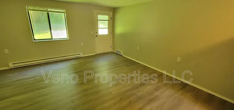 40 McIntyre St #B2 — Photo 9