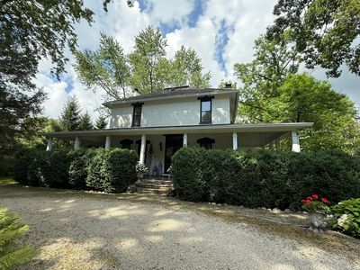 666 Maple Ave, Lake Bluff, IL, 60044