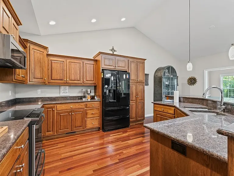 1632 Cobblefield Rd — Photo 5