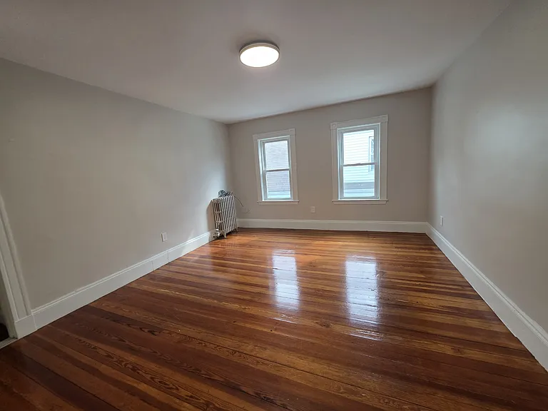 26 Warner St #1 — Photo 7