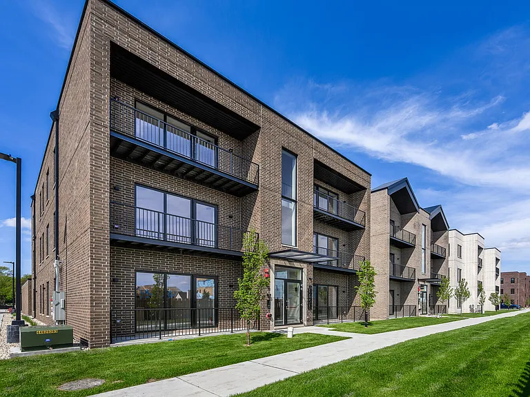 The Grove Residences — Photo 3