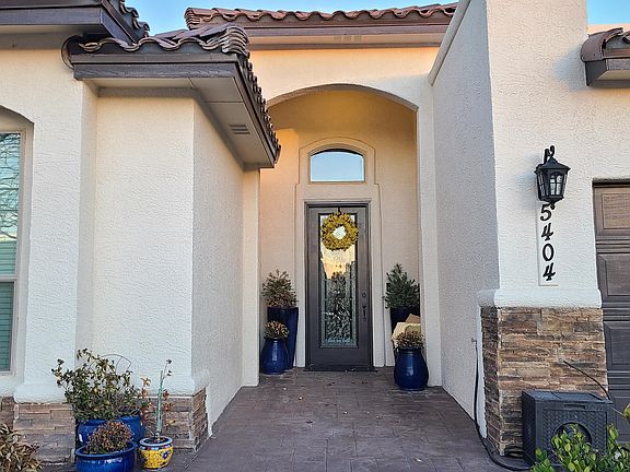 3rd image of 5404 Grove Dr