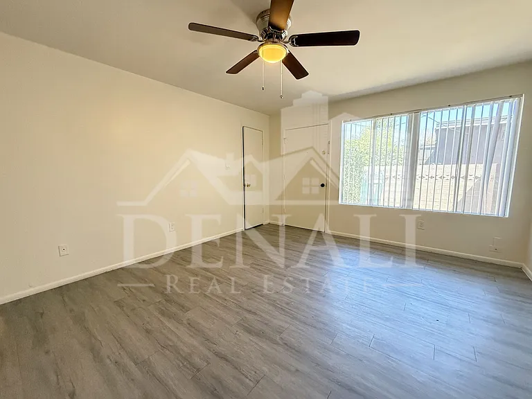 4719 N 15th Ave #4 — Photo 5