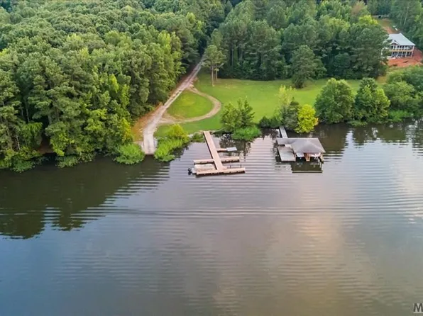 65-65 Granite Hall Dr, Boydton, VA 23917