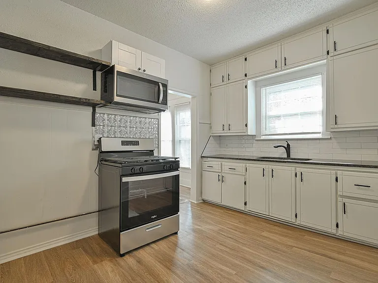 607 N Evans Ave — Photo 13