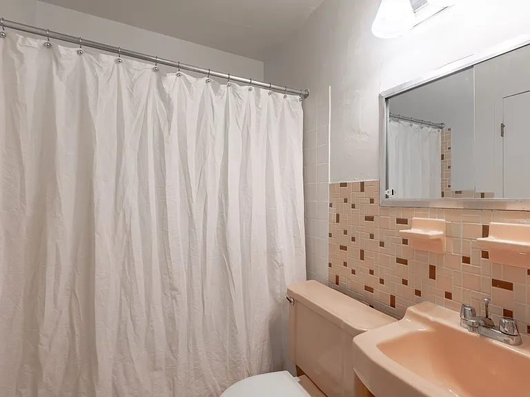 3508 Colfax Ave S — Photo 12