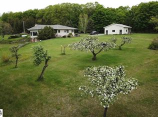 9185 S Decker Rd, Mc Bain, MI 49657