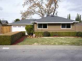 18811 Casa Blanca Ln, Saratoga, CA