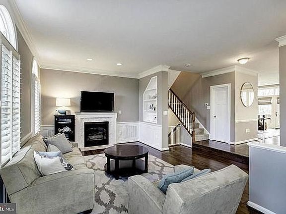 4th image of 2240 Journet Dr