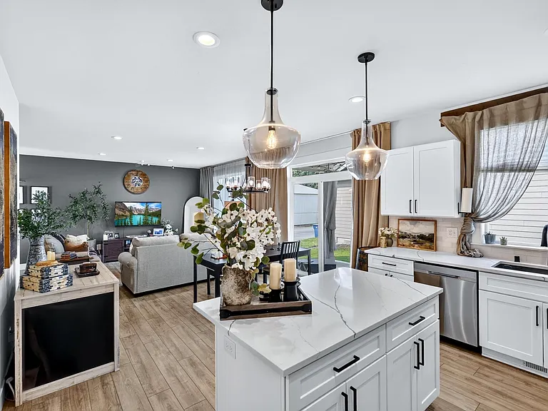 1217 N Walnut Ln — Photo 15