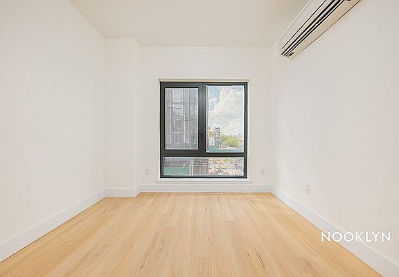 5th image of 378 Weirfield St #205
