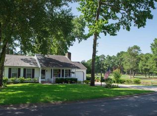 102 Woodlake Dr, Murrells Inlet, SC 29576
