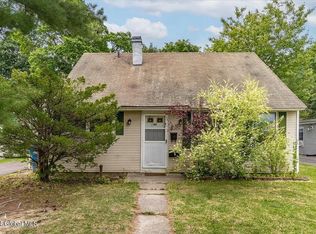 66 Keeler Dr, Albany, NY 12208