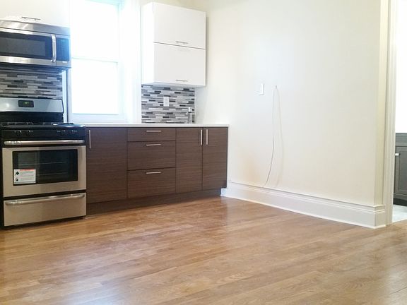 2nd image of 1610 Bedford Ave APT 1B