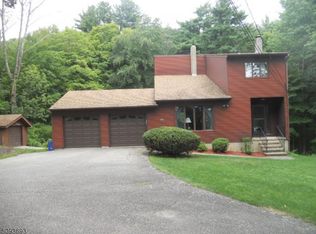 596 Macopin Rd, West Milford, NJ 07480