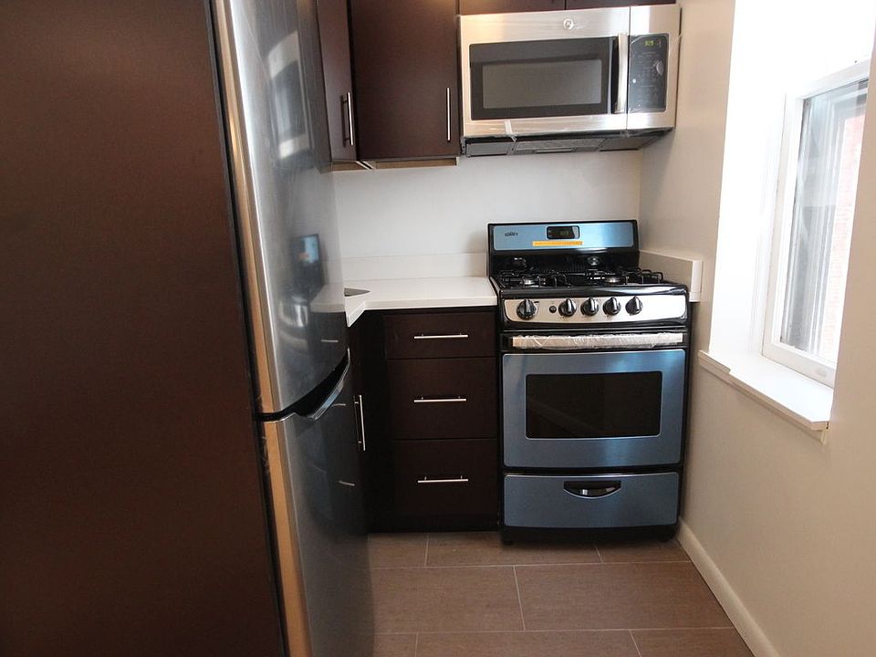 1st image of 40 W 76th St APT 4C