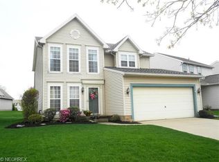 2161 Stonehenge Cir, Akron, OH