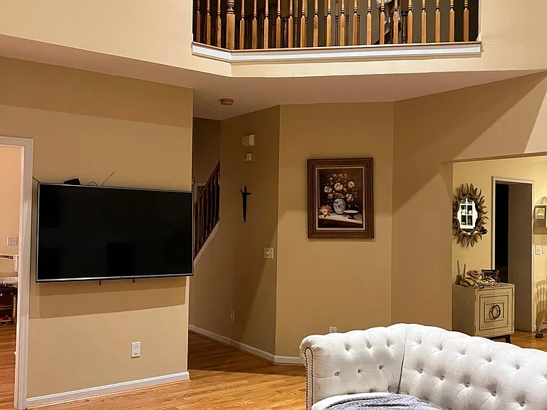 5700 Crestwood Dr — Photo 6