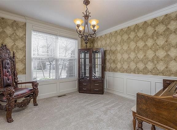 5th image of 10219 Polfer Ln