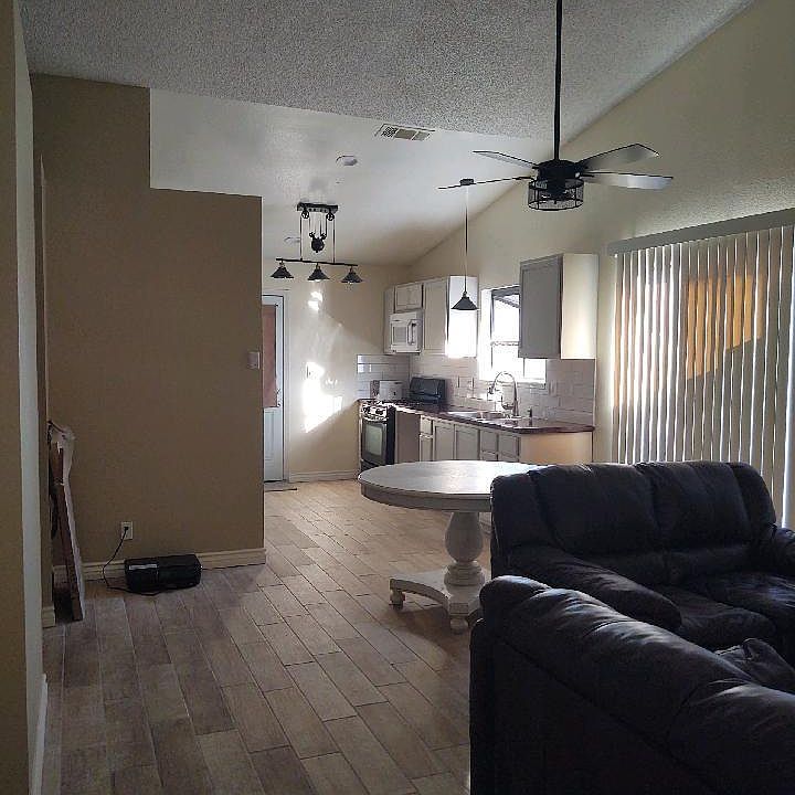1st image of 9131 Ashwood Ct