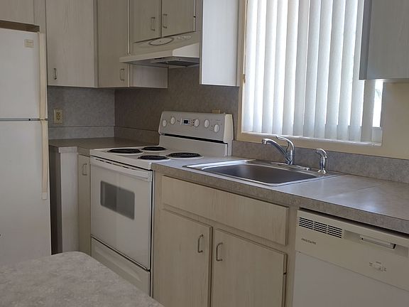 4th image of 3717 Cardinal Blvd APT 4