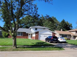 5173 Graham Dr, Lyndhurst, OH