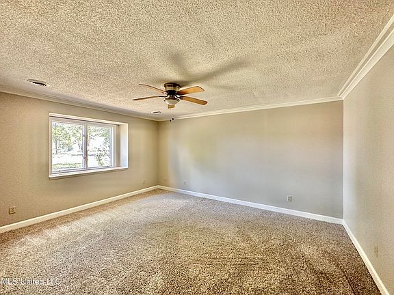 5th image of 6090 Stafford Dr