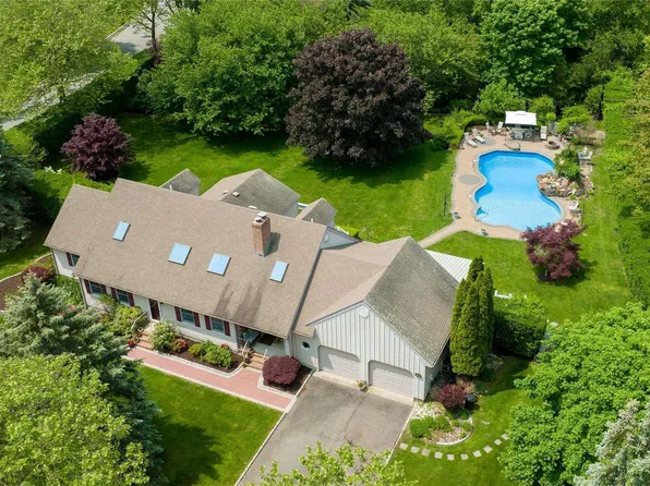 15 Simeon Road, Jamesport, NY 11947