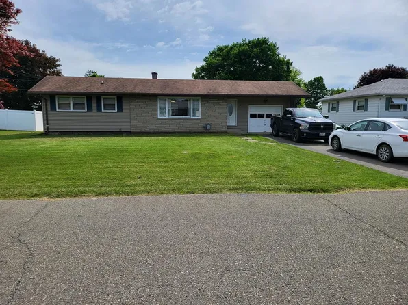 20 Crestview Dr W, Pine City, NY 14871