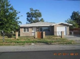 994 W Olive St, Colton, CA 92324