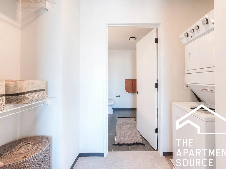 1464 W Randolph St #1 — Photo 12