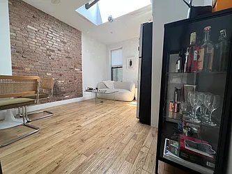 Rented by Nolita Group