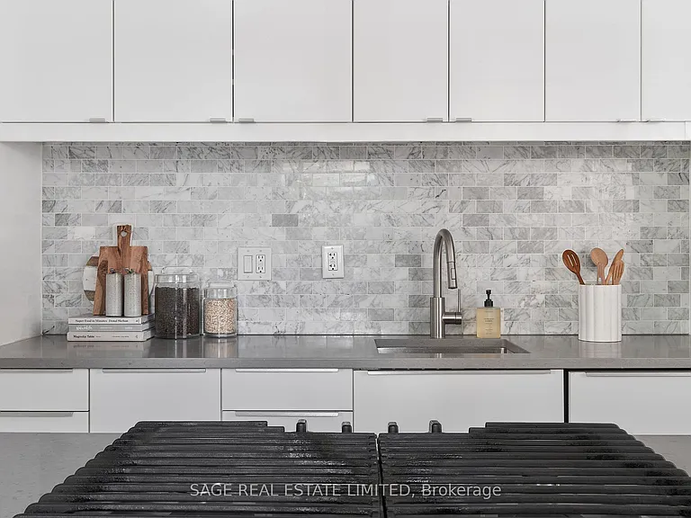 115 Gore Vale Ave — Photo 10