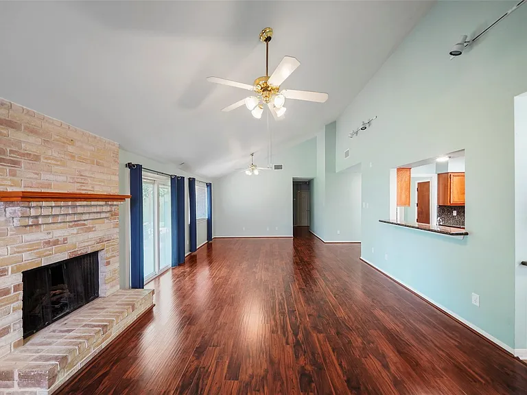 17206 Park Lodge Dr — Photo 6
