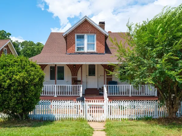 233 N Bayard Ave, Waynesboro, VA 22980