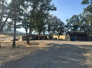 250 Robleda Dr, Central point, OR 97502