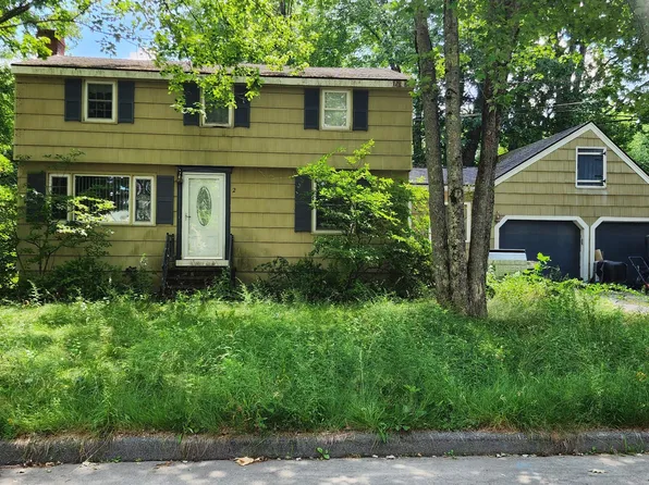 2 Pilgrim Road, Westbrook, ME 04092