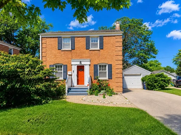 416 N Main St, Mount Prospect, IL 60056